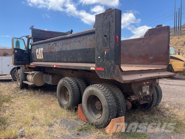 CAT CT660S Kiperi kamioni