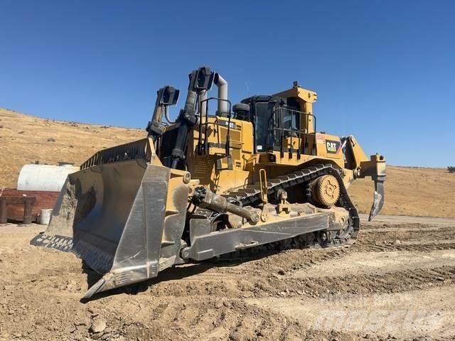 CAT D10T2 Buldožeri guseničari