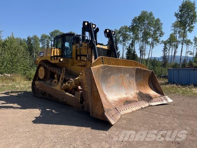 CAT D10T2 Buldožeri guseničari