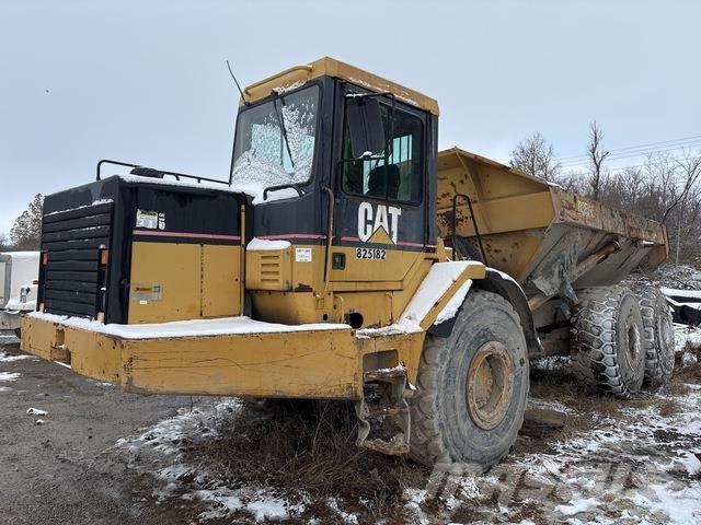 CAT D300E II Zglobni damperi