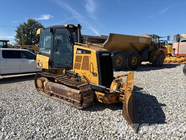 CAT D3K2 XL Buldožeri guseničari