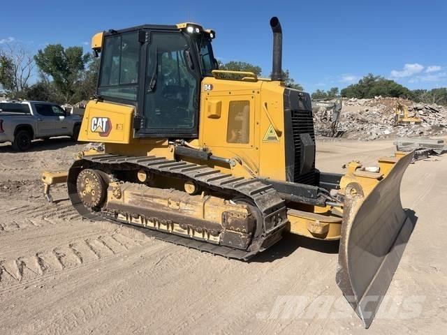 CAT D4 Buldožeri guseničari