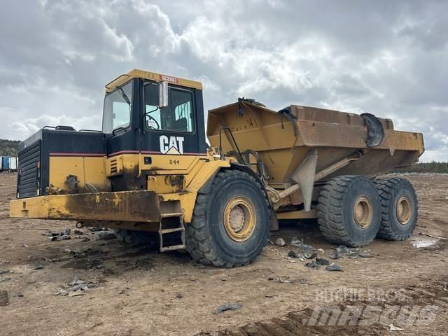 CAT D400E Zglobni damperi
