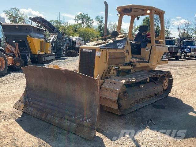 CAT D5G XL Buldožeri guseničari