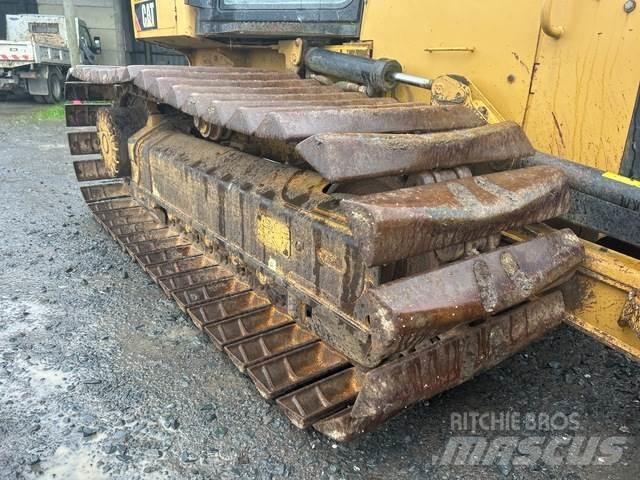CAT D5K2 LGP Buldožeri guseničari