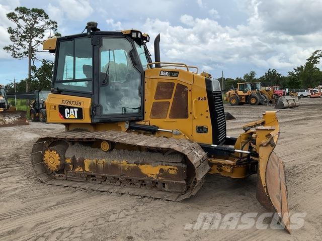 CAT D5K2 LGP Buldožeri guseničari