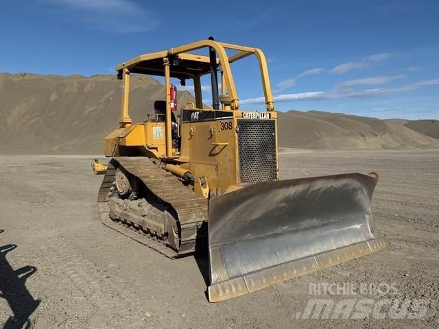 CAT D5M XL Buldožeri guseničari