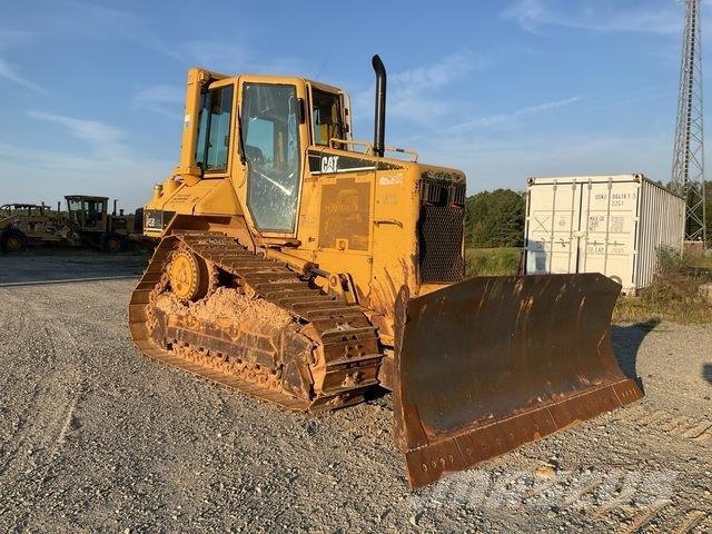 CAT D5N XL Buldožeri guseničari