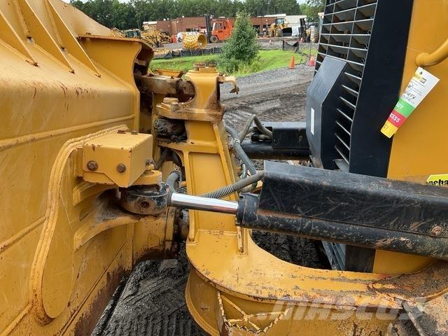 CAT D6K2 LGP Buldožeri guseničari