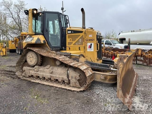CAT D6N Buldožeri guseničari