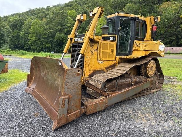 CAT D6T XL Buldožeri guseničari