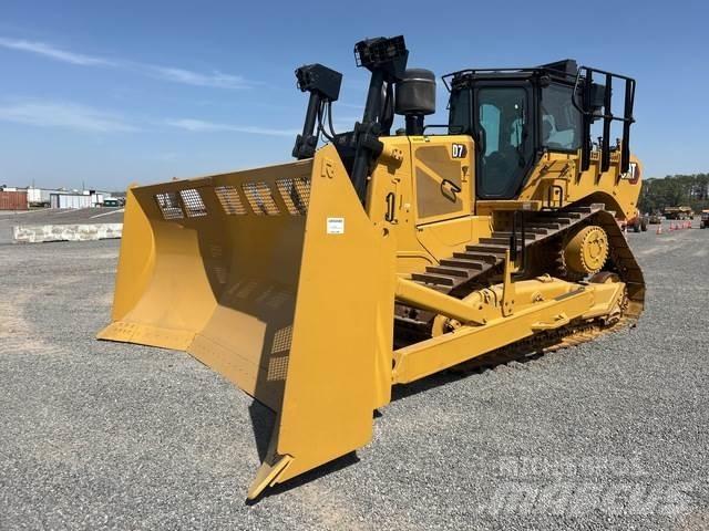 CAT D7 Buldožeri guseničari