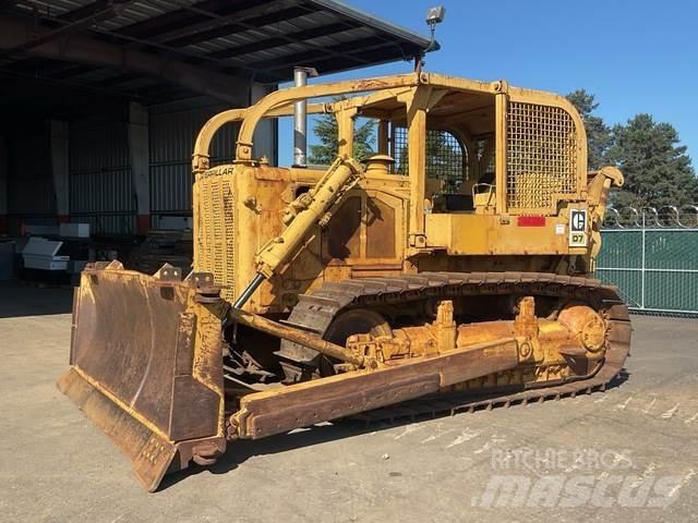 CAT D7 Buldožeri guseničari