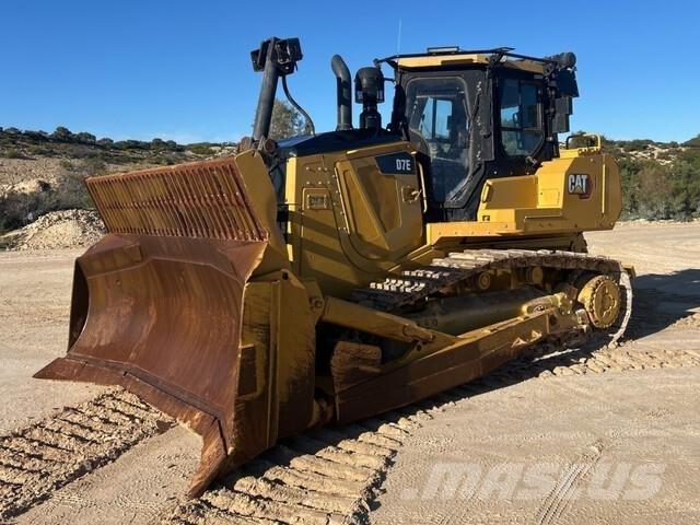 CAT D7E Buldožeri guseničari