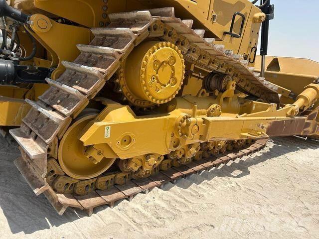 CAT D8 Buldožeri guseničari