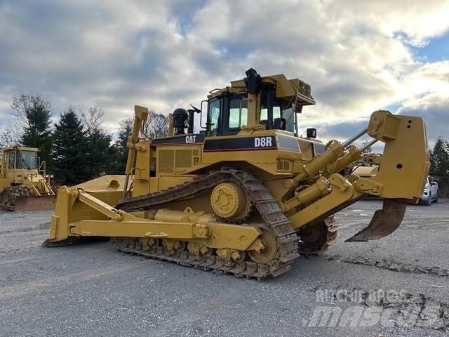 CAT D8R Buldožeri guseničari