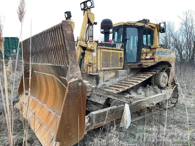 CAT D8R Buldožeri guseničari