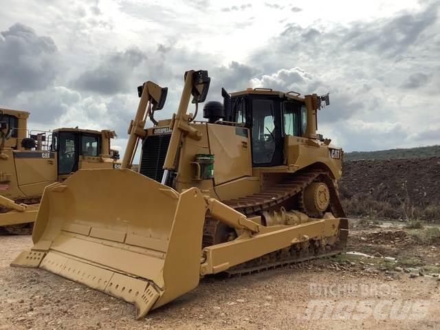 CAT D8T Buldožeri guseničari