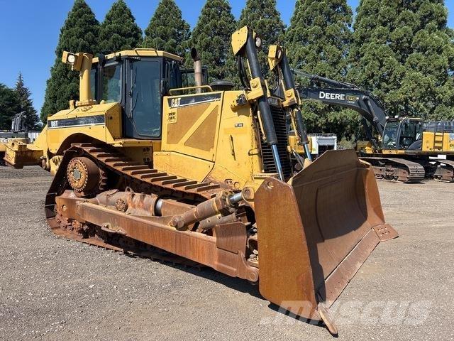 CAT D8T Buldožeri guseničari
