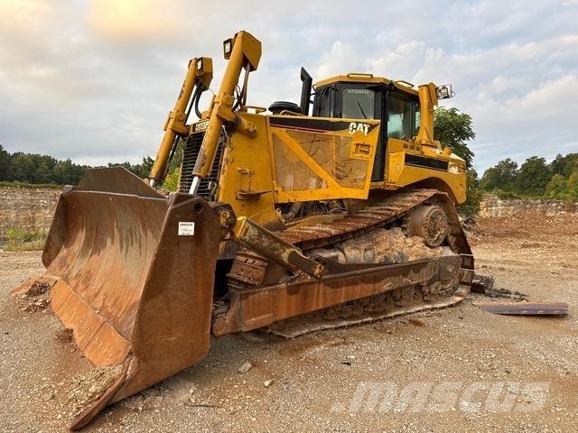CAT D8T Buldožeri guseničari