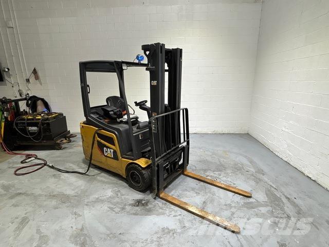 CAT MH 2ET3500 Električni viljuškari