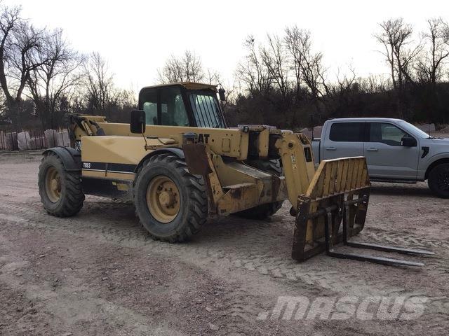 CAT TH83 Teleskopski viljuškari