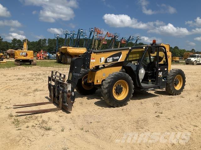 CAT TL642D Teleskopski viljuškari