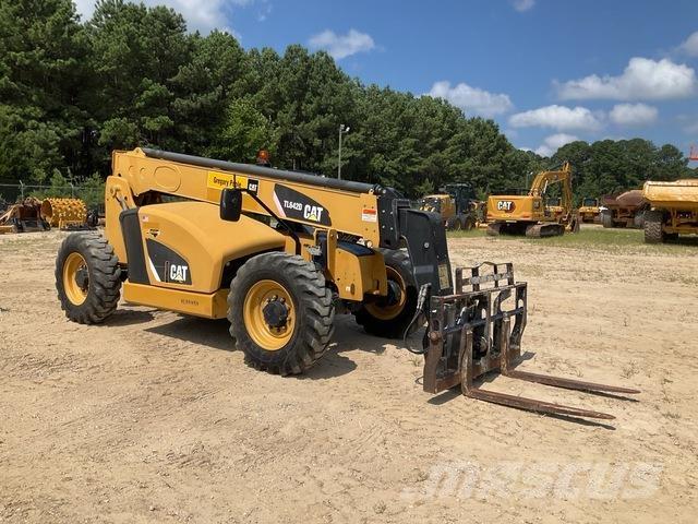 CAT TL642D Teleskopski viljuškari