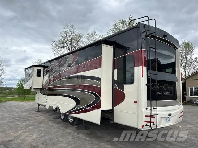  Cedar Creek Ostale prikolice