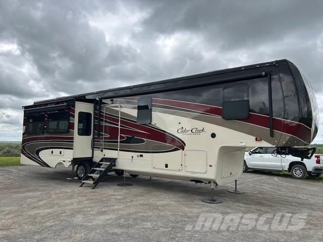  Cedar Creek Ostale prikolice