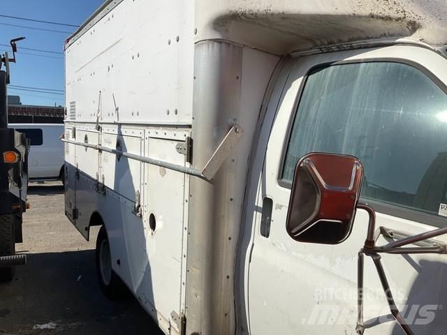 Chevrolet 3500 Dostavna vozila / kombiji