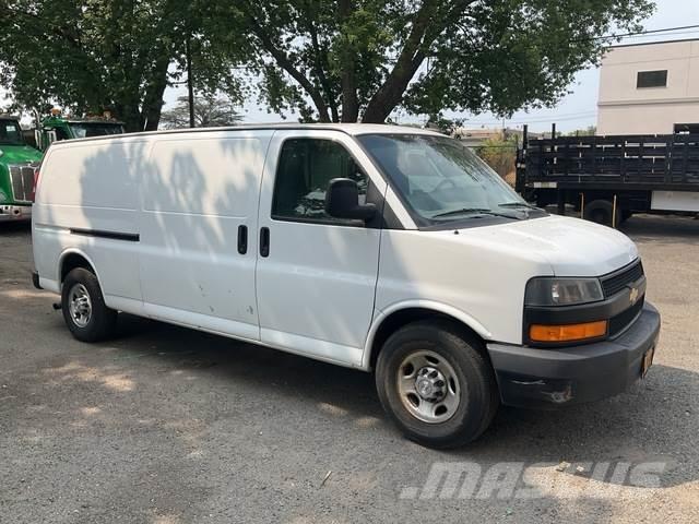 Chevrolet 3500 Dostavna vozila / kombiji