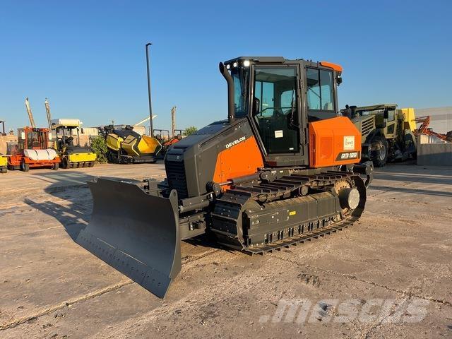 Develon DD100 Buldožeri guseničari