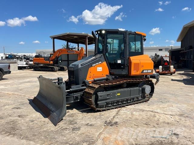 Develon DD100 Buldožeri guseničari