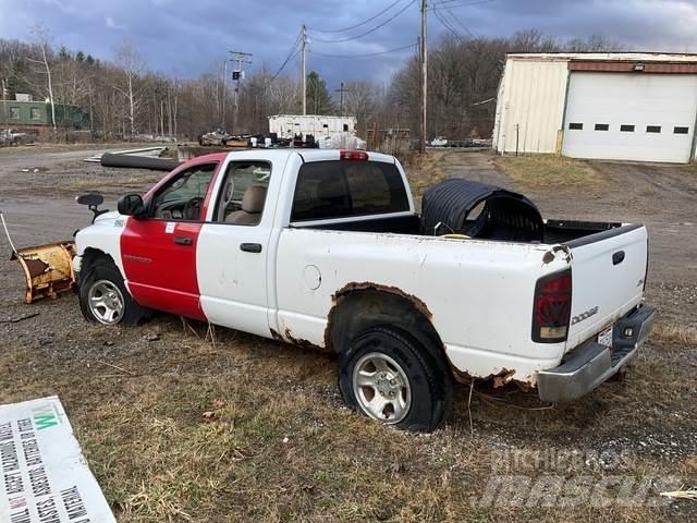 Dodge Ram 1500 Snežne daske i plugovi