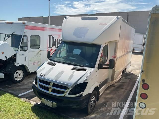 Dodge Sprinter Sanduk kombiji