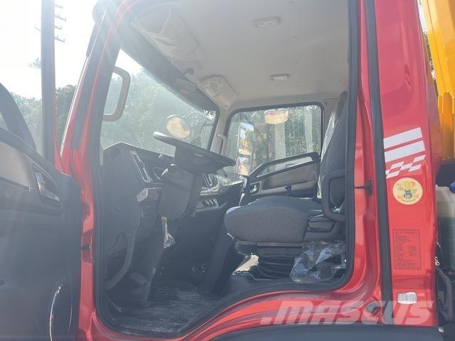 Dongfeng DV3 Kamioni sa kranom