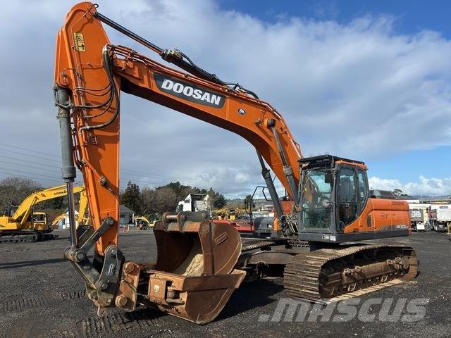 Doosan DX300LC Bageri guseničari