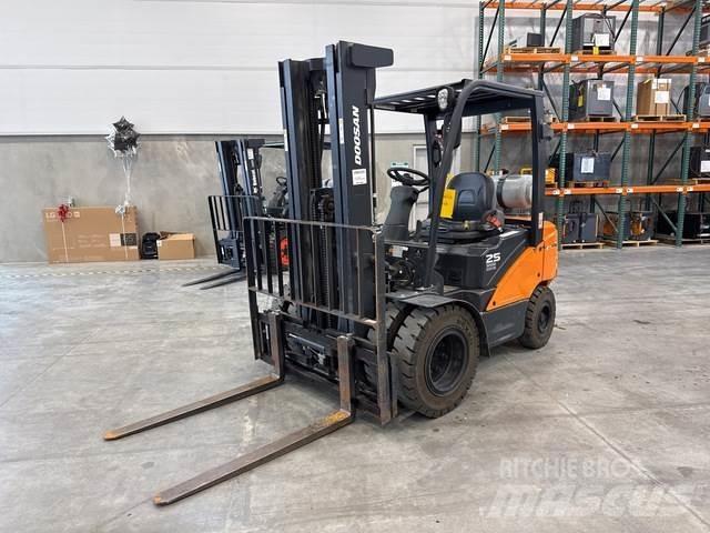 Doosan G25N-7 Ostalo za građevinarstvo