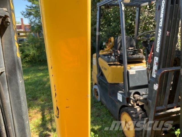 Doosan GC30P-3 Viljuškari - ostalo