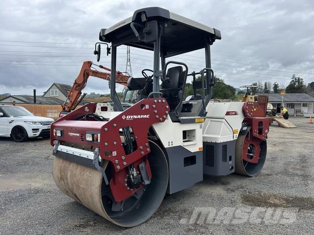 Dynapac CC2200 Valjci sa duplim bubnjem