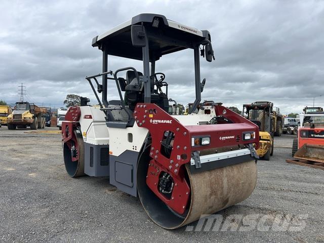 Dynapac CC2200 Valjci sa duplim bubnjem