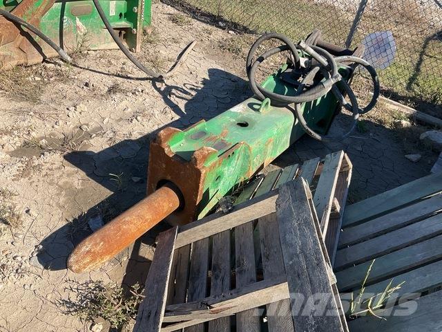 Epiroc EC135 Čekići