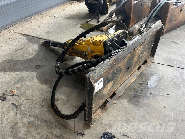 Epiroc SBU340 Čekići