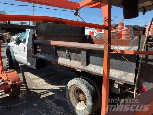 Ford 550 Kiperi kamioni