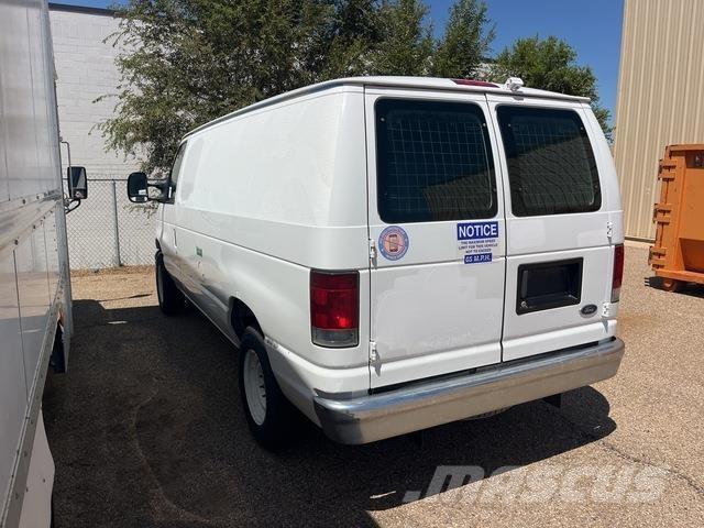 Ford E-150 Dostavna vozila / kombiji