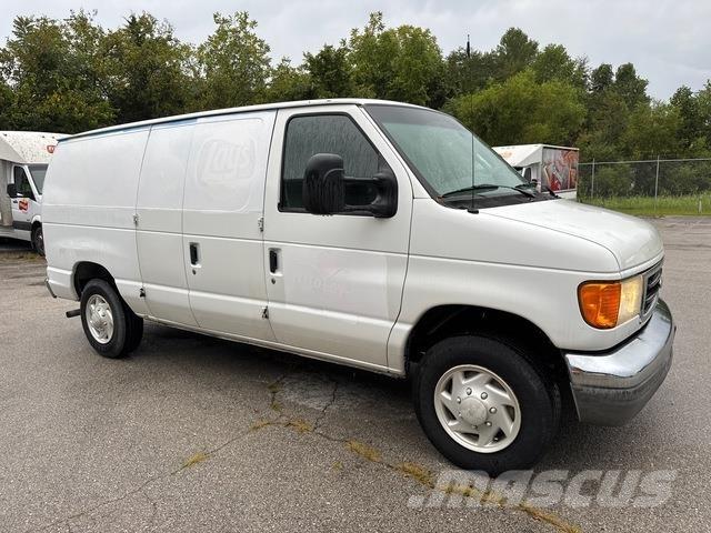 Ford E-150 Dostavna vozila / kombiji