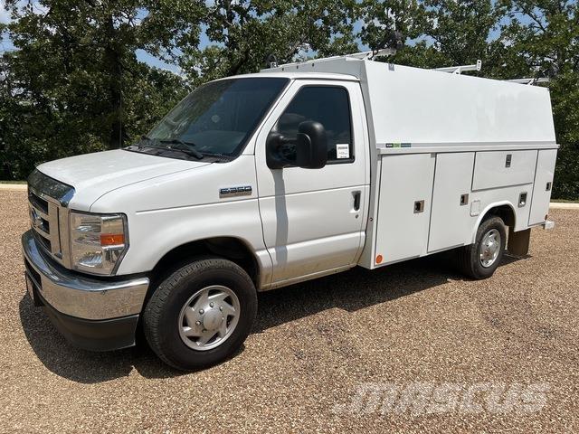 Ford E-350 Pik up kamioni