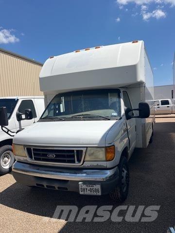 Ford E-350 Dostavna vozila / kombiji