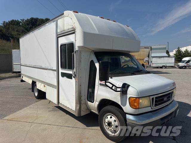 Ford E-350 Dostavna vozila / kombiji